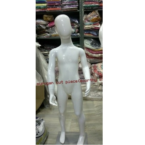 KIDS MANNEQUIN