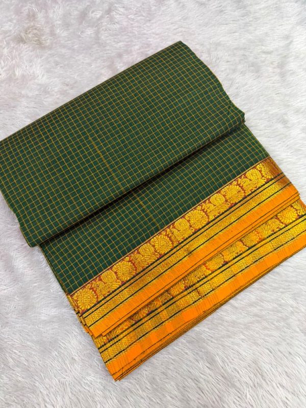 NARAYANPET CHECKED SAREE WITH BLOUSE ( 6.20 mtr )